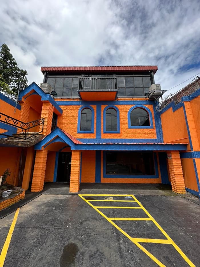Edificio 3 niveles en venta Congo Santa Ana - foto 1
