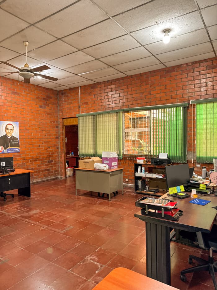 Alquilo propiedad de uso comercial Antiguo Cuscatlán - foto 1