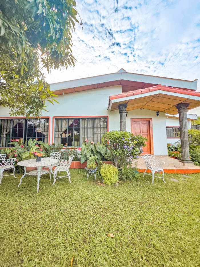 Hermosa casa tipo Quinta en Los Planes de Renderos - foto 1