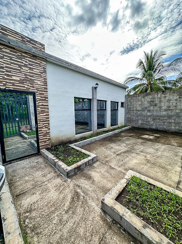 Propiedad comercial en venta cercano al aeropuerto - foto 1