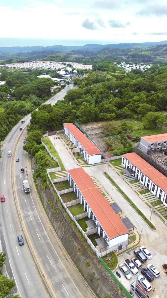 Casa a estrenar en venta en Premier Zaragoza - foto 1