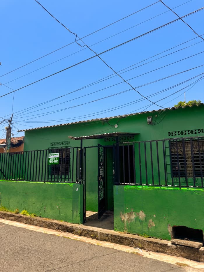 Amplia casa en Venta en Zacatecoluca colonia 27 Marzo - foto 1