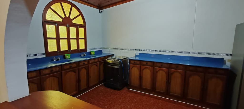 Propiedad comercial con ingresos mensuales de $1,200  - foto 10