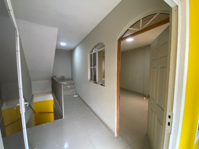 Casa comercial y residencial en centro de Zacatecoluca - foto 11
