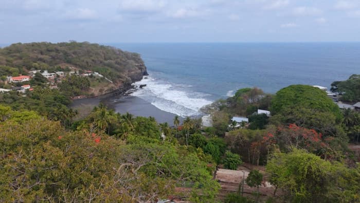 Terreno con acceso al mar en Playa Shalpa La Libertad - foto 6