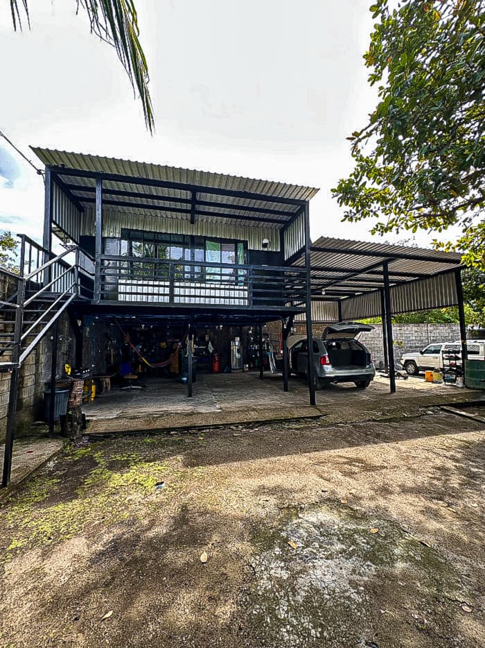 Propiedad comercial en venta cercano al aeropuerto - Fachada de Galera