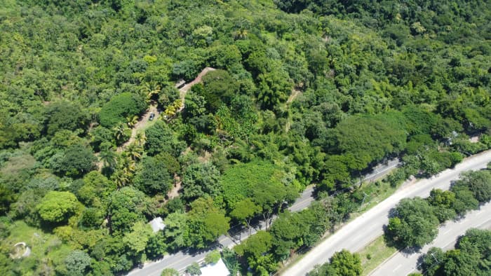 Terreno de 16 Manzanas cerca de Autopista a Comalapa - foto 9