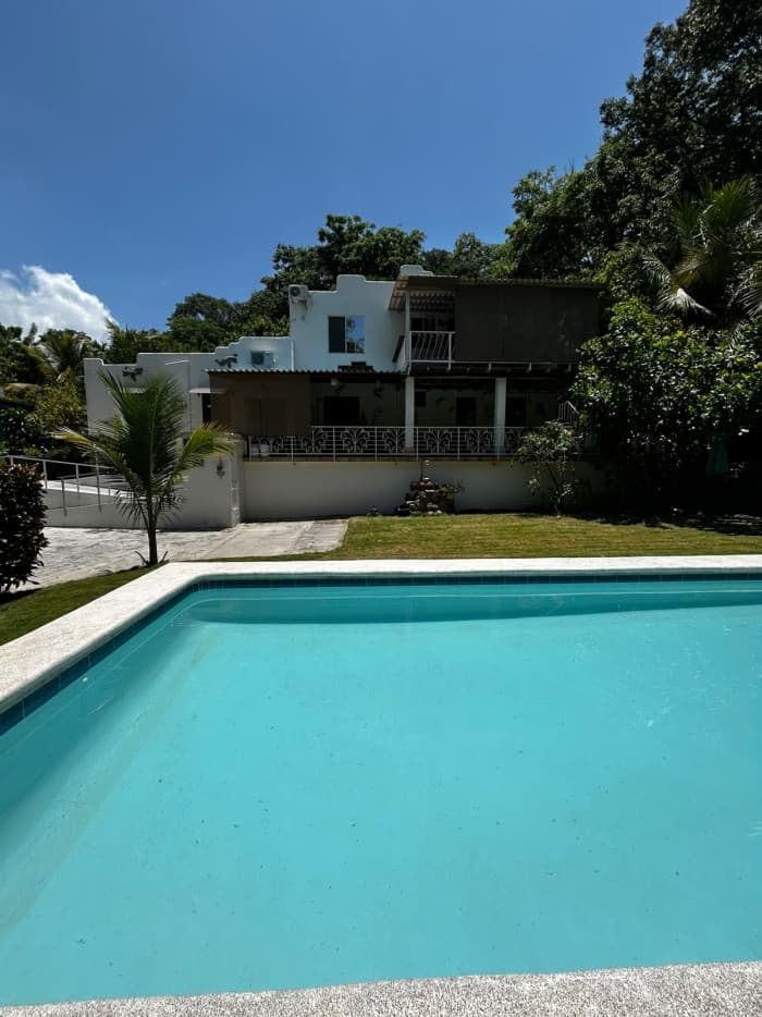 Casa en venta con apartamento en Bahía Dorada  - foto 2