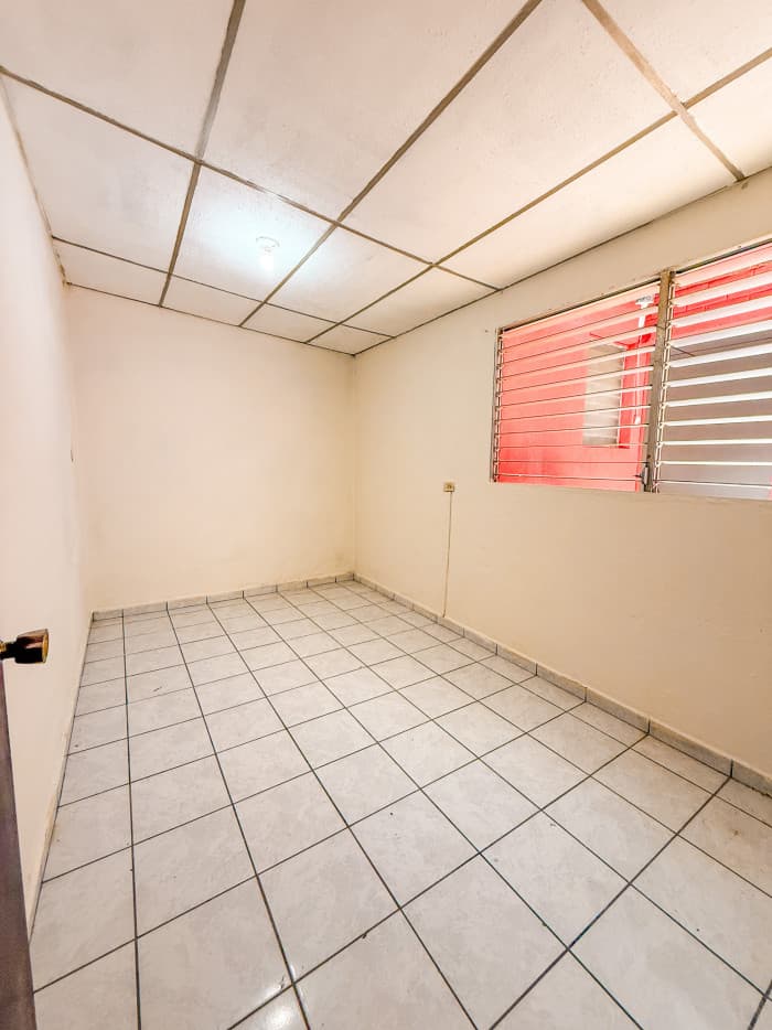 Casa en venta con uso comercial en Santa Ana - foto 9
