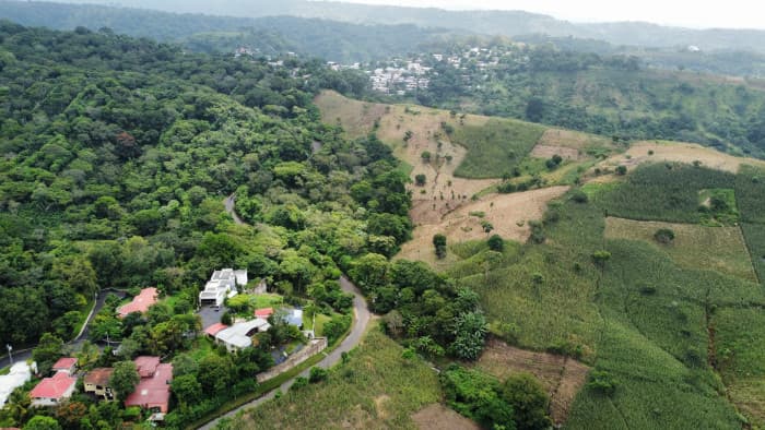Terreno en venta al lado de Residencial Los Manantiales - foto 15