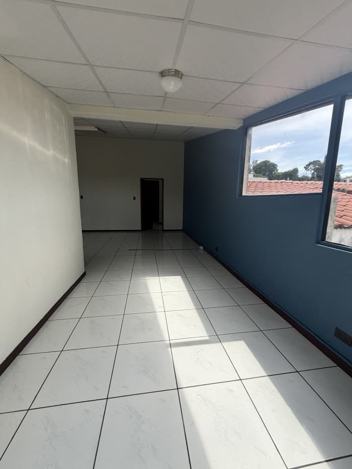 Casa en venta con uso comercial en Antiguo Cuscatlán - foto 13