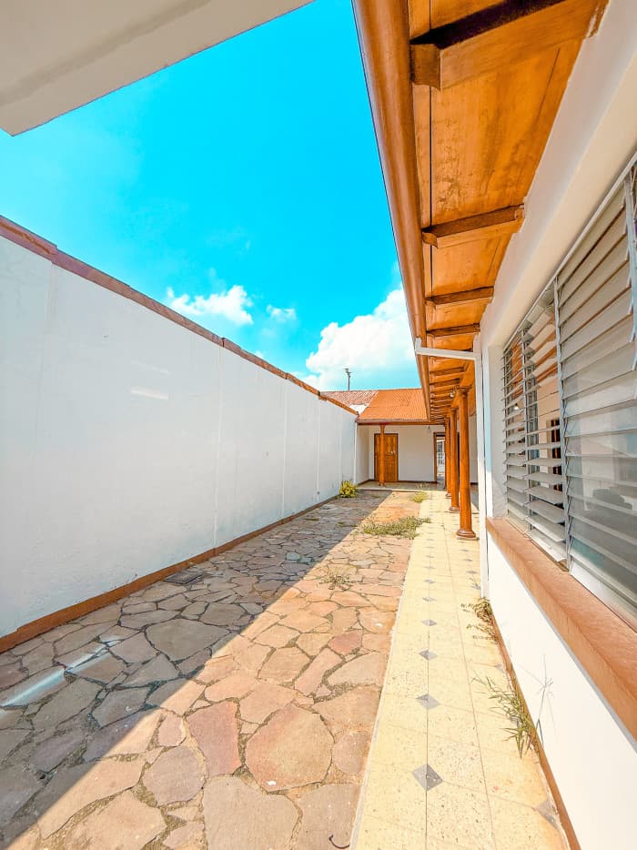 Casa comercial sobre Paseo El Carmen en Santa Tecla - foto 8