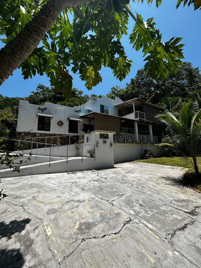 Casa en venta con apartamento en Bahía Dorada  - foto 3