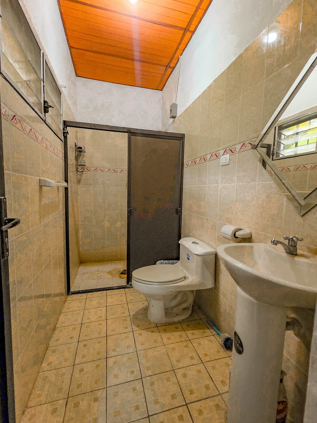 Hermosa casa tipo Quinta en Los Planes de Renderos - foto 11