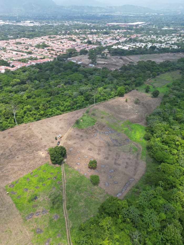 Terreno en venta contiguo a Bosques de Lourdes Colón - foto 4