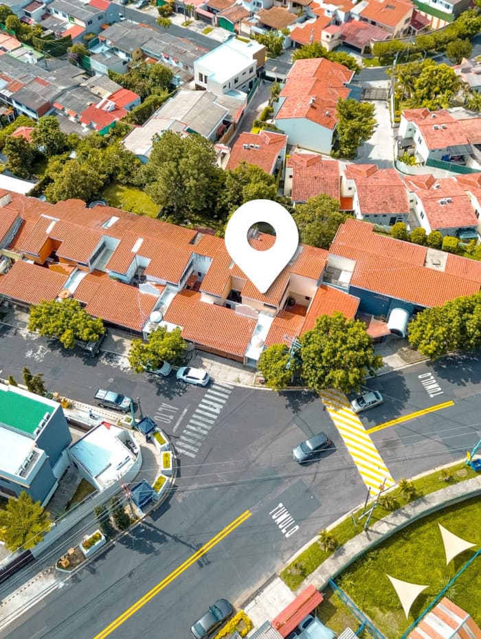 Casa en venta con uso comercial en Antiguo Cuscatlán - foto 3