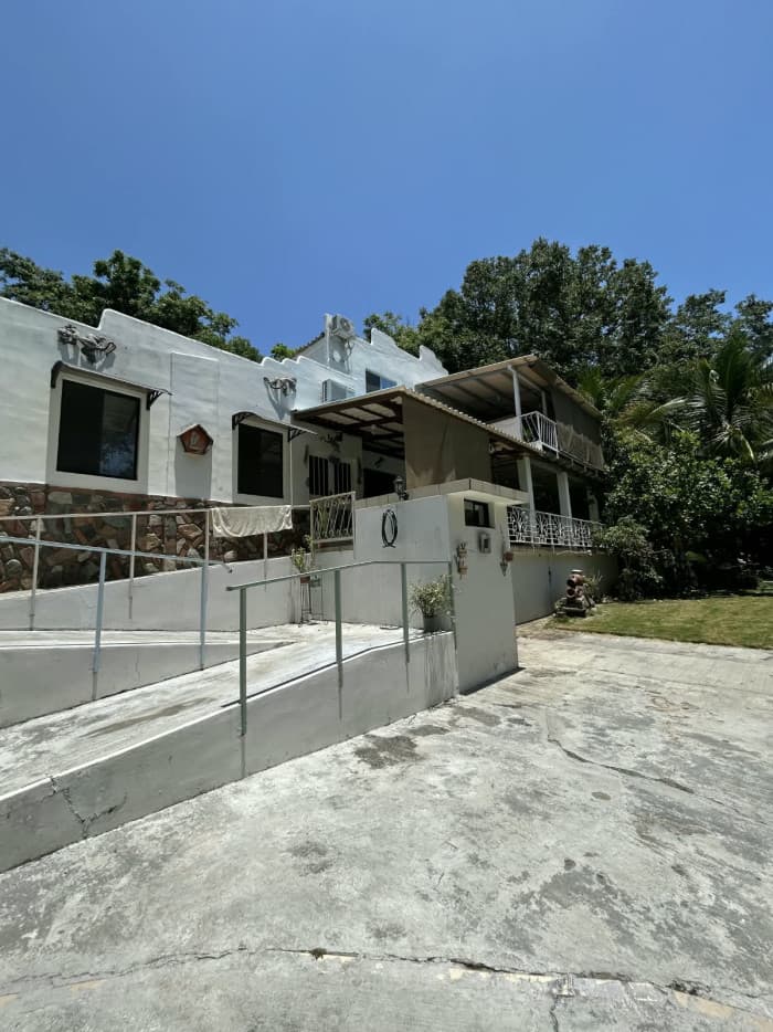 Casa en venta con apartamento en Bahía Dorada  - foto 4