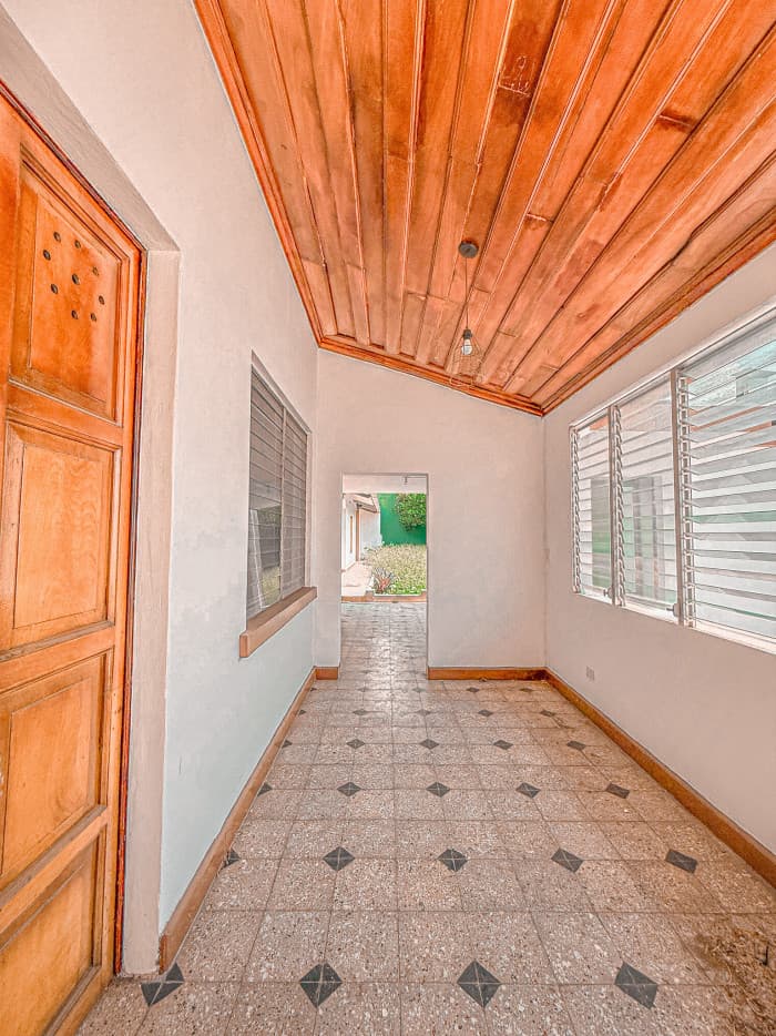 Casa comercial sobre Paseo El Carmen en Santa Tecla - foto 12