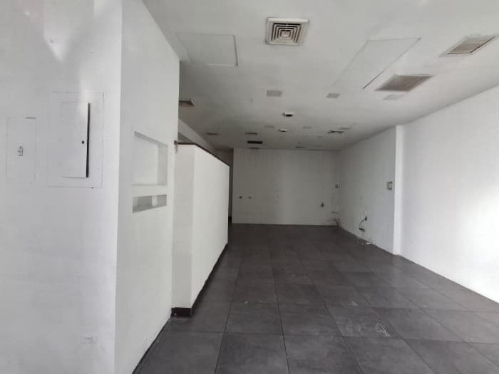 Local en alquiler de primer nivel en Edificio Avante - foto 6