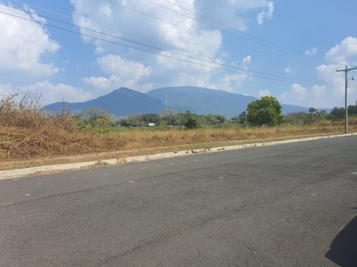 Venta de terreno industrial en Lourdes Colón - foto 2