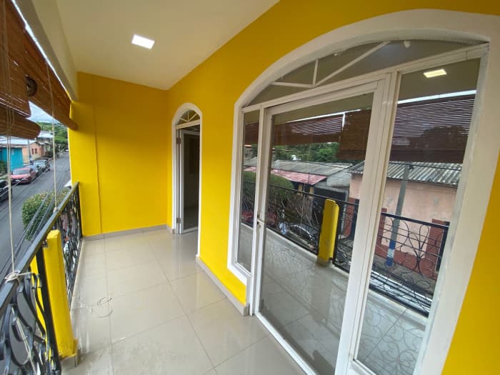 Casa comercial y residencial en centro de Zacatecoluca - foto 8