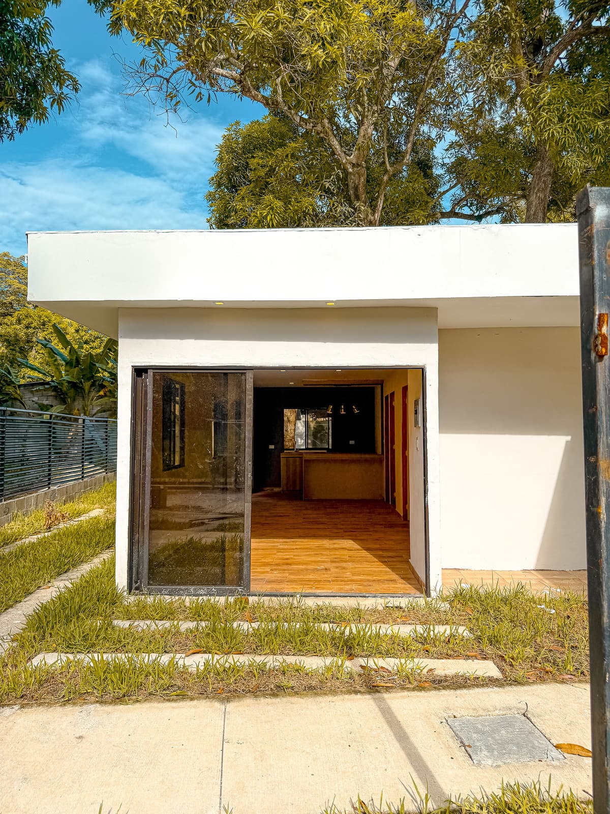 Casa nueva en venta cerca del Estero de Jaltepeque - foto 1