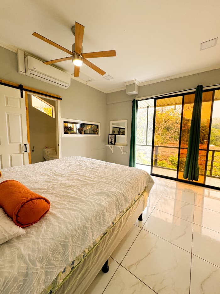 Casa de campo tipo mansión en venta en Huizúcar - foto 8