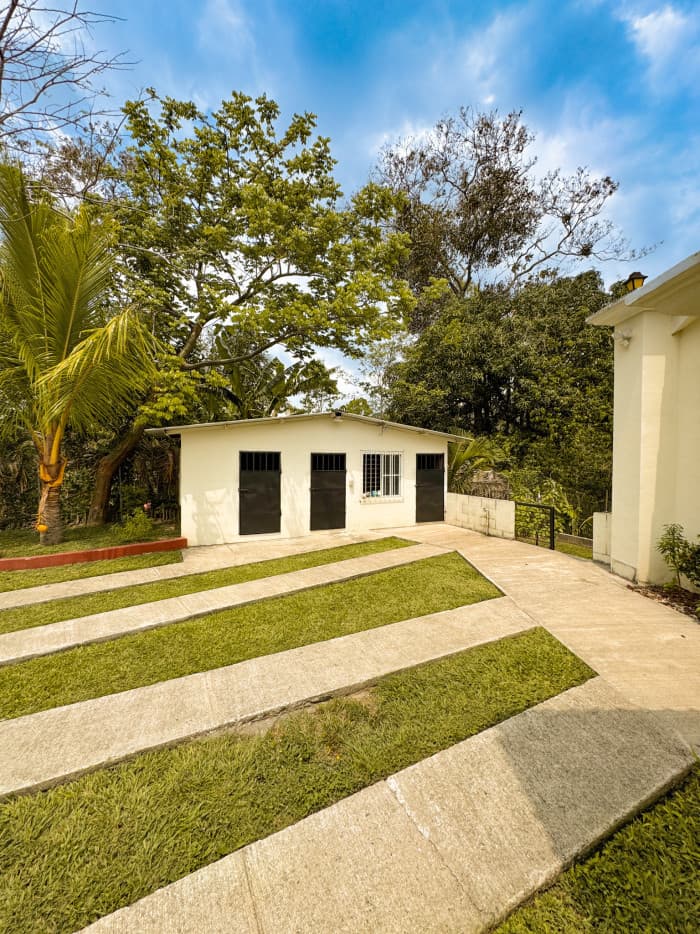 Casa de campo tipo mansión en venta en Huizúcar - foto 18