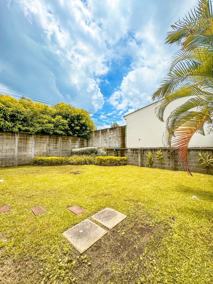 Casa con jardín en Quintas de San Agustín Lourdes - foto 22
