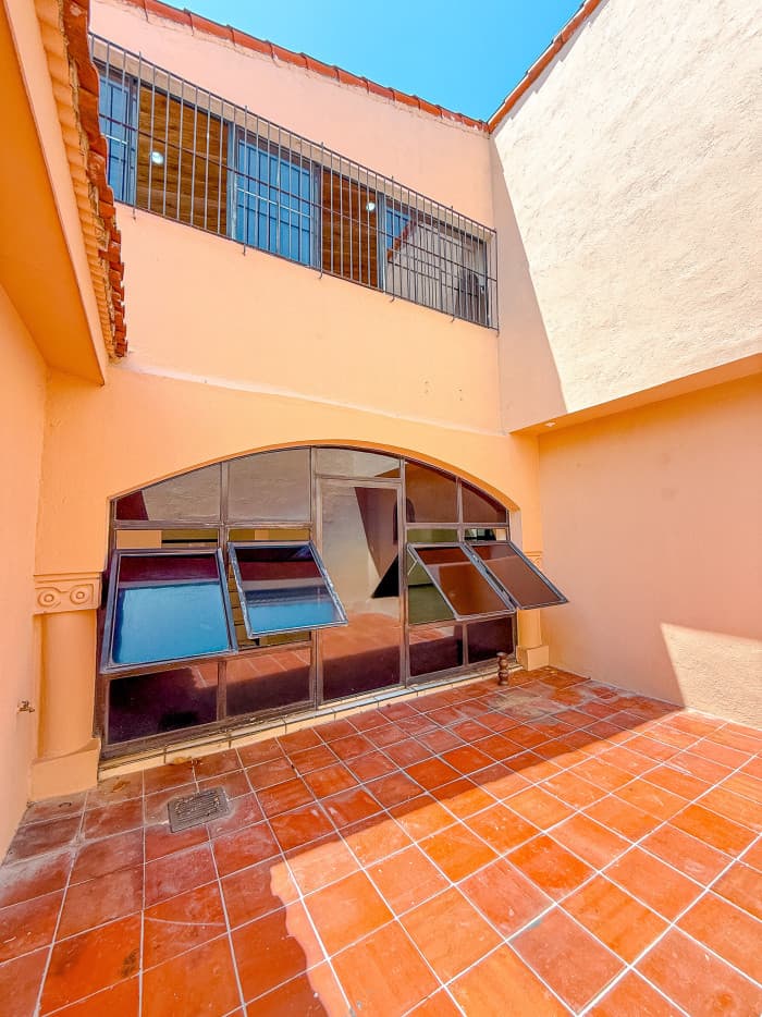 Casa en venta con uso comercial en Antiguo Cuscatlán - foto 12