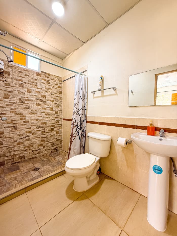 Casa en venta con apartamento en Bahía Dorada - foto 8