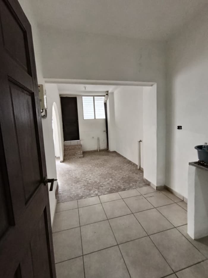 Casa en alquiler Colonia San Juan Planes de Renderos - foto 12