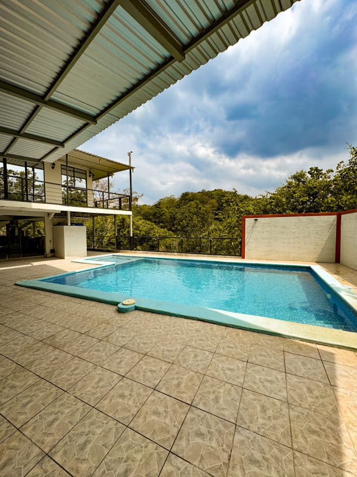 Casa de campo tipo mansión en venta en Huizúcar - foto 16