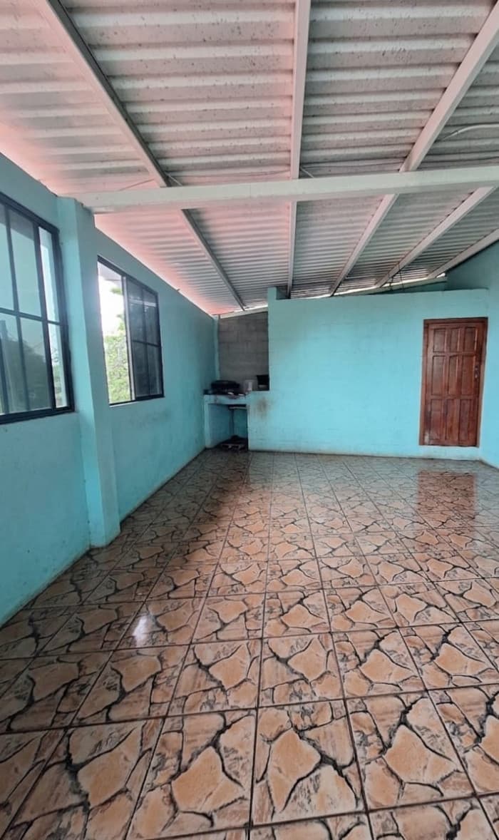 Casa en venta en el centro del Puerto de La Libertad - foto 9