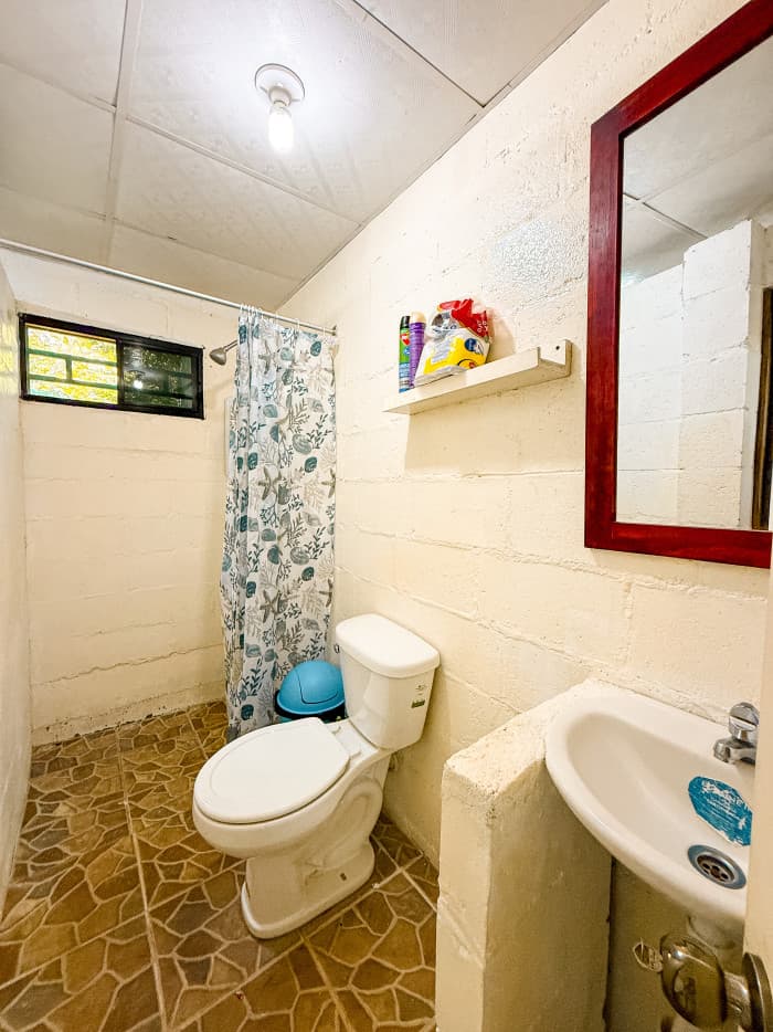 Casa en venta en el centro de Tamanique La Libertad - foto 14