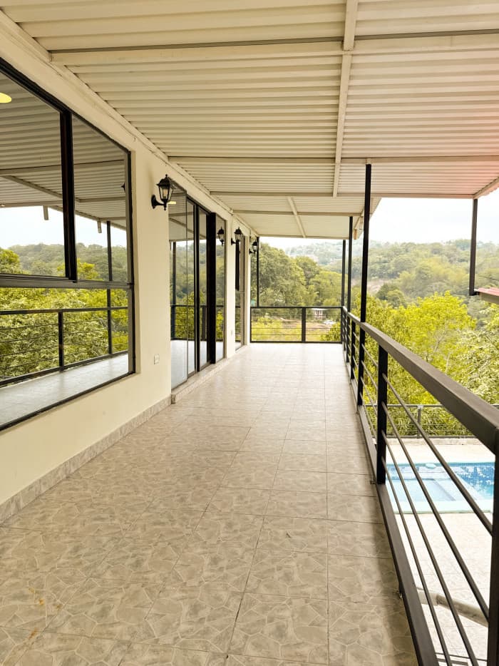Casa de campo tipo mansión en venta en Huizúcar - foto 12