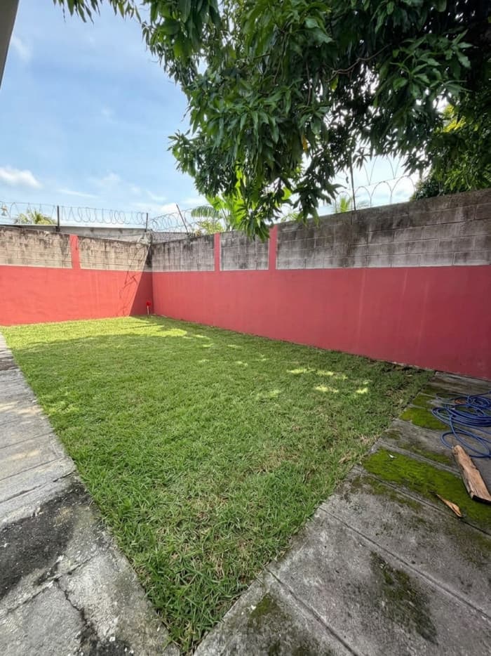 Venta de casa en Lotificación Joyas del Norte Apopa - foto 4
