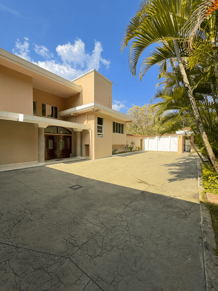 Casa en venta Portones de Madreselva Santa Elena - foto 3