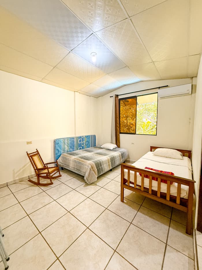 Casa en venta con apartamento en Bahía Dorada - foto 3