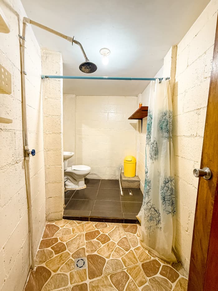Casa en venta en el centro de Tamanique La Libertad - foto 12